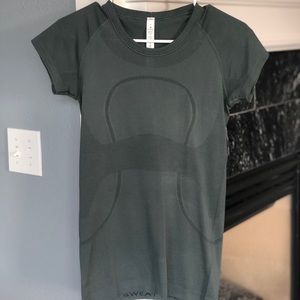 Lululemon Swiftly Tech Short Sleeve Crew